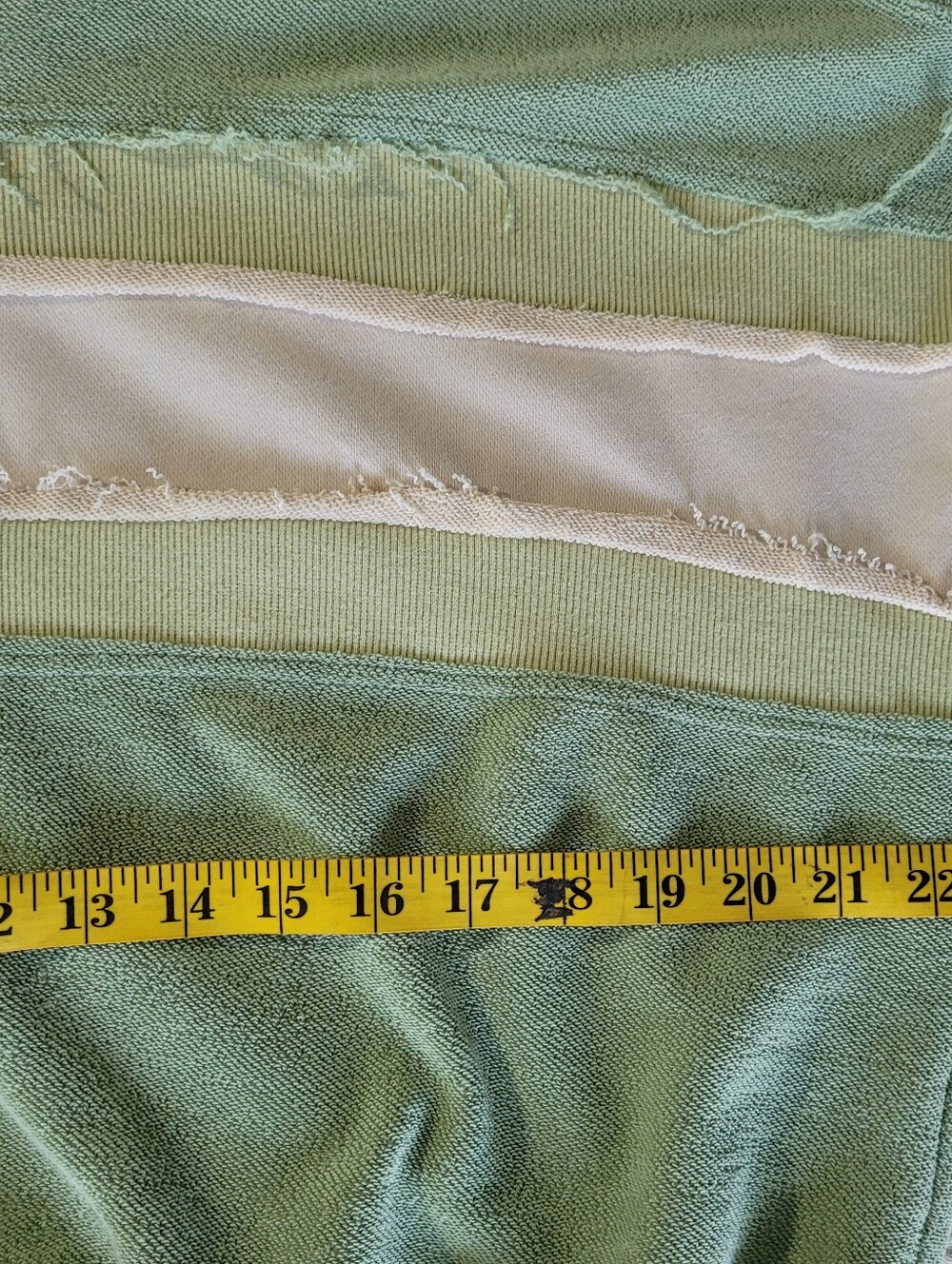Lesticle Green and Cream Striped Women’s Pullover Sweater Size Medium - Picture 10 of 11